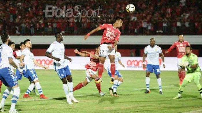 Bali United Vs Persib Bandung di Stadion Kapten I Wayan Dipta, Gianyar, Bali.