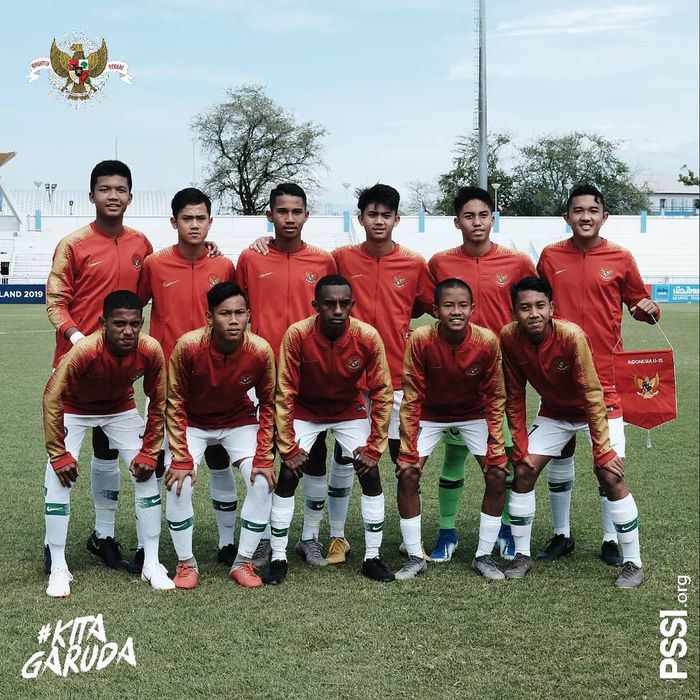 Skuad timnas U-15 Indonesia berfoto jelang laga Piala AFF U-15 2019 kontra Vietnam, Sabtu (27/7/2019).