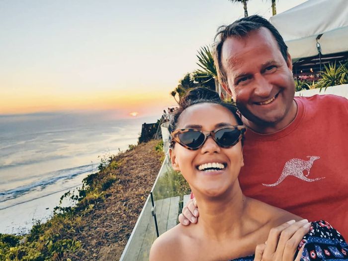 Lia Waode dan suami bulenya