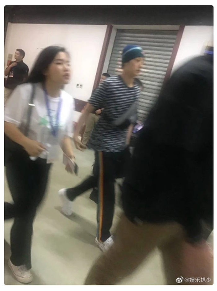 Lai Kuanlin menghadiri konser solo Lay di Beijing.