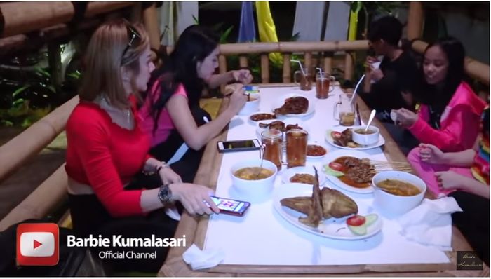 Keluarga Barbie Kumalasari