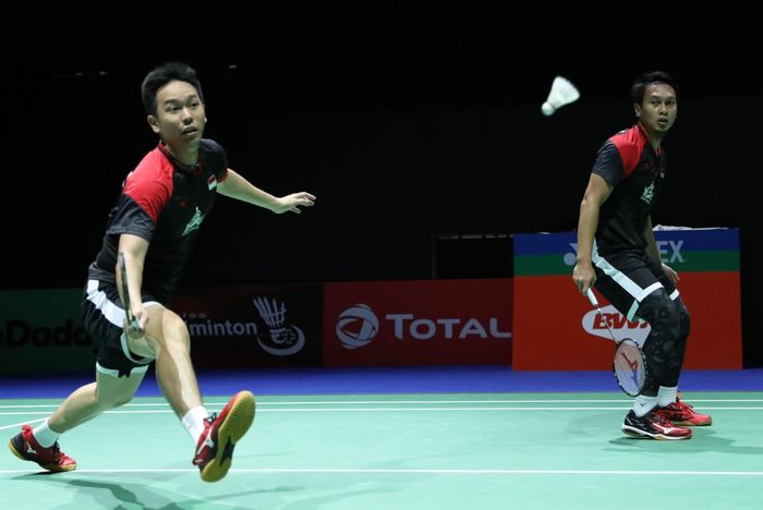 Pasangan ganda putra Indonesia, Mohammad Ahsan/Hendra Setiawan menjalani babak ketiga Kejuaraan Dunia 2019 di St Jakobshalle, Basel, Swiss, Kamis (22/8/2019).