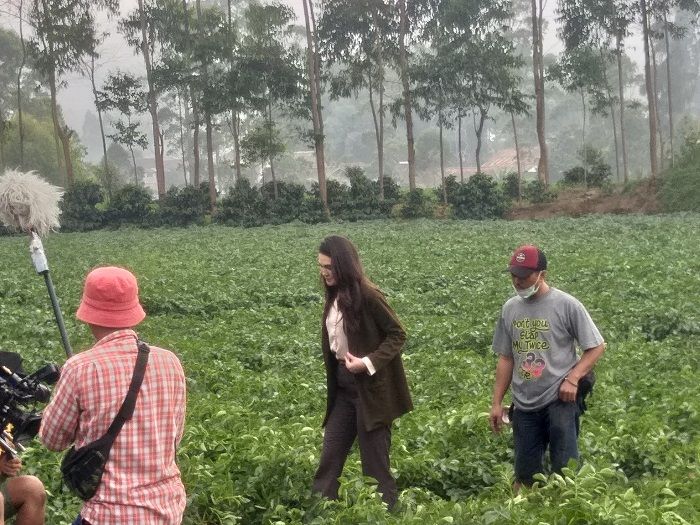 Luna Maya syuting film&nbsp;Rumah Kentang di kawasan Pangalengan, Bandung,&nbsp;Jawa Barat pada&nbsp;Kamis (22/8/2019).