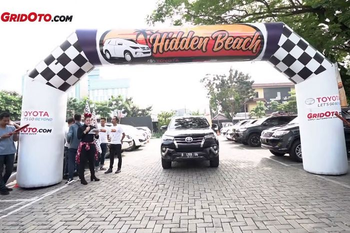Kisah Toyota Fortuner Jelajahi Pantai-pantai Tersembunyi di Jogja dan Jatim