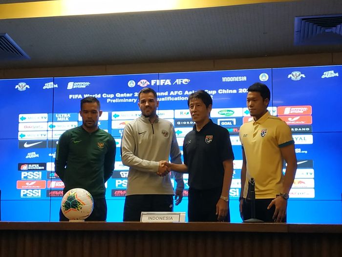 Andritany Ardhiyasa, Simon McMenemy, Akira Nishino, Kawin Thamsatchanan, Senin (9/9/2019).