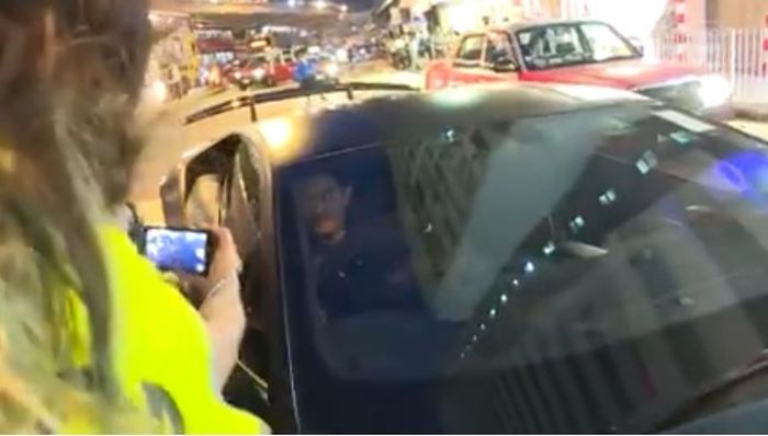 Aaron Kwok mengendarai Lamborgini hanya untuk beli popok bayi  