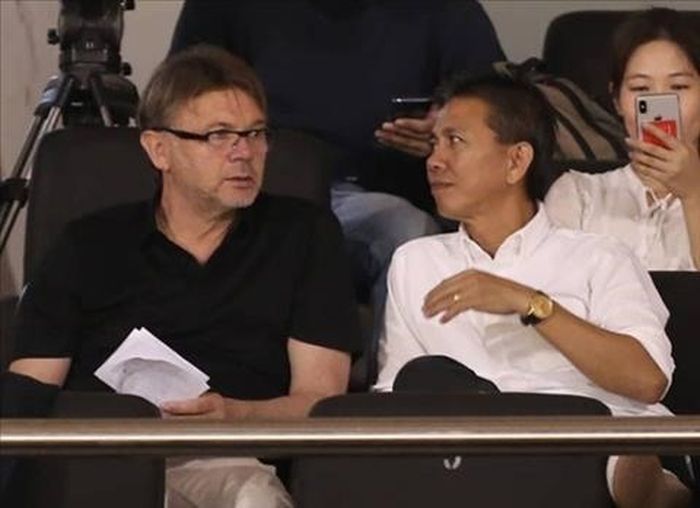 Pelatih timnas U-19 Vietnam, Philippe Troussier dalam sebuah kesempatan di Hanoi pada Mei 2019.