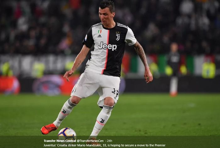 Penyerang senior Juventus, Mario Mandzukic, yang dikabarkan masuk dalam bidikan Manchester United.