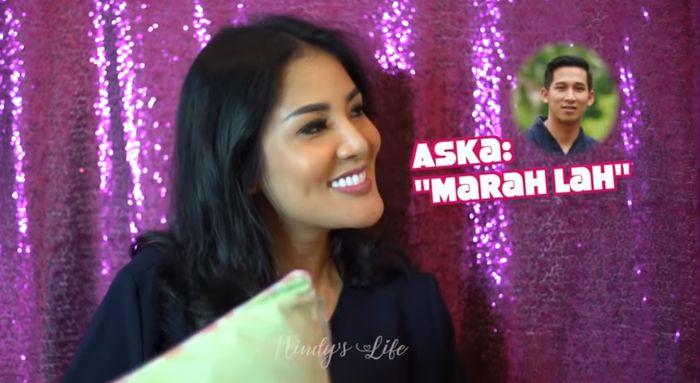 Suami Nindy memberikan tanggapannya saat Nindy pakai pakaian terbuka.