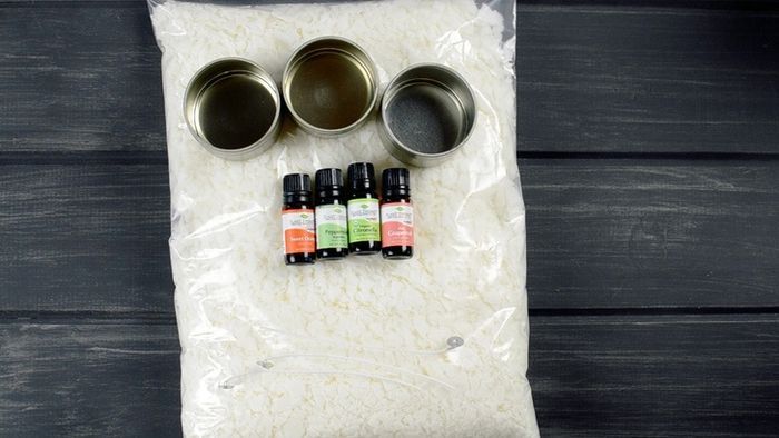Bahan-bahan membuat lilin aroma terapi