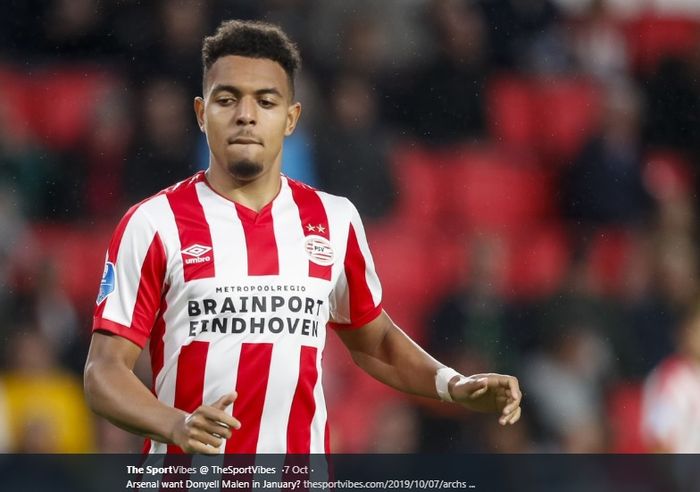 Penyerang tengah PSV Eindhoven, Donyell Malen, yang mulai dilirik klub-klub besar Eropa.