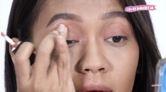 Tutorial lipstik jadi eyeshadow