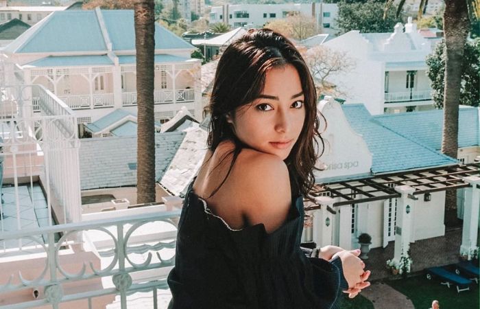 Pergi ke Namibia, penasaran kan sama gaya fashion Nikita Willy?