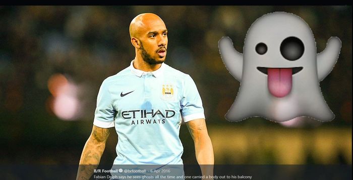 Fabian Delph saat berseragam Manchester City.