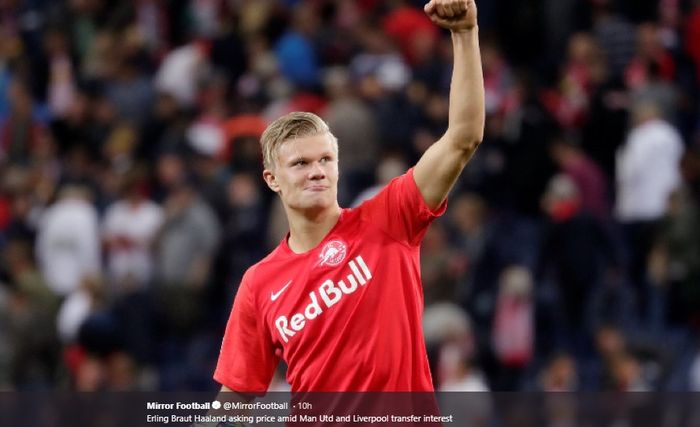 Penyerang muda RB Salzburg, Erling Braut Haaland, melakukan selebrasi usai mencetak gol ke gawang Napoli dalam pertandingan matchday keempat Liga Champions.