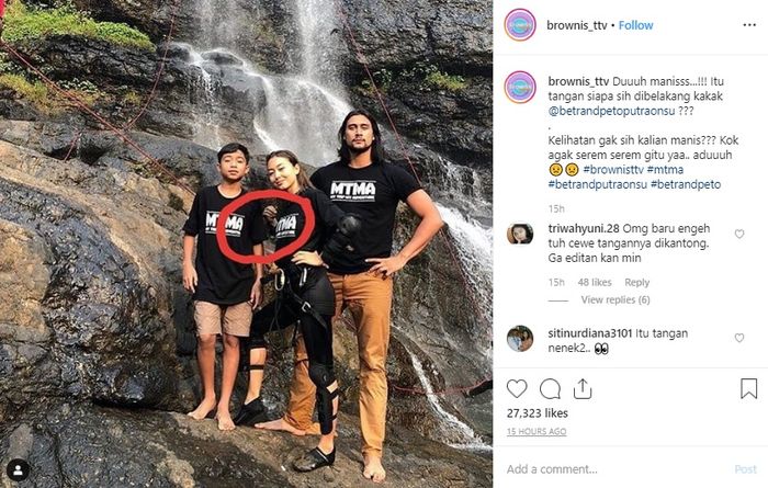 Penampakan tangan misterius di foto Betrand Peto bersama dua host MTMA  