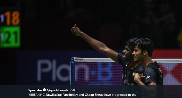 Ganda putra India, Satwiksairaj Rankireddy/Chirag Shetty, merayakan kemenangan mereka atas Li Junhui/Liu Yuchen, pada babak perempat final Fuzhou China Open 2019 di Haixia Olympic Sports Center, Fuzhou, 8 November 2019.