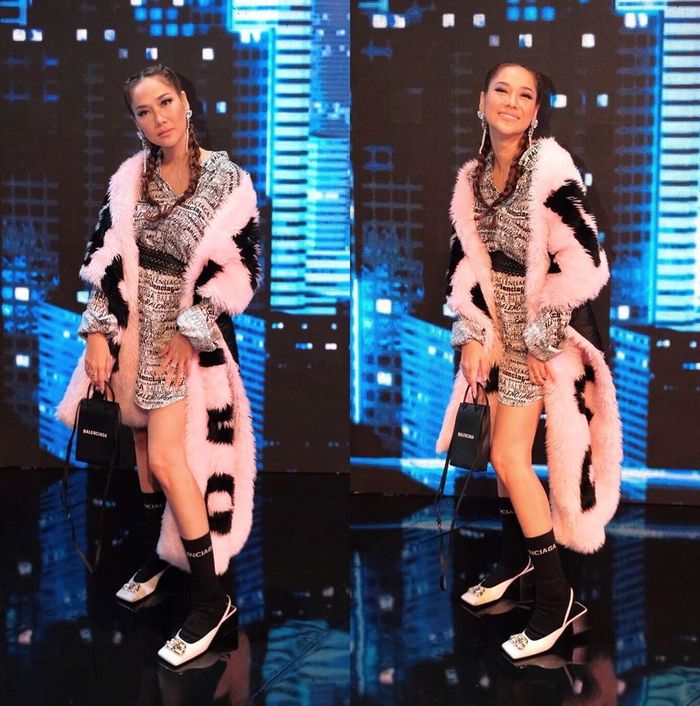 Gaya modis BCL saat jadi juri Indonesian Idol