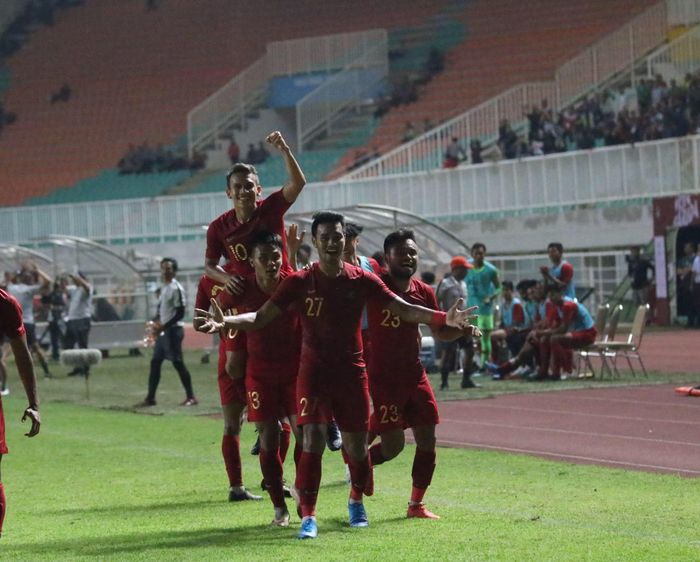 Timnas U-22 Indonesia berhasil mengalahkan Iran di Stadion Pakansari