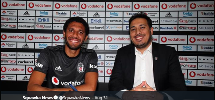 Mohamed Elneny (Kiri) saat diperkenalkan sebagai pemain Besiktas