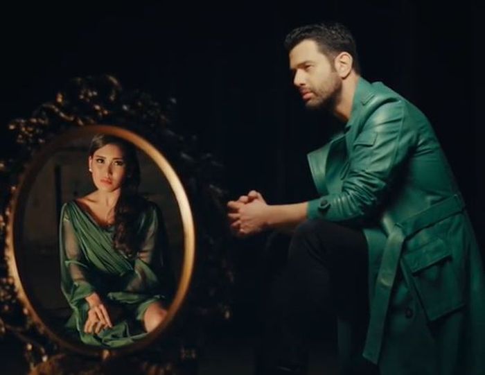 Illustrasi Chord Gitar dan Lirik Lagu Apalah Cinta By Ayu Ting Ting Feat Keremcem