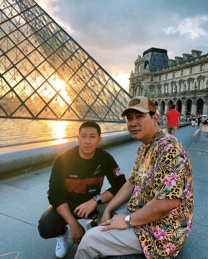 Kebersamaan Darma Mangkuluhur bareng sang Papa, Tommy Soeharto