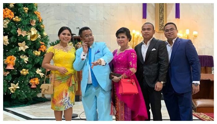  Keluarga Hotman Paris.