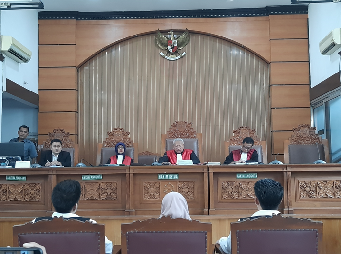 Sidang perdana kasus pencemaran nama baik vlog 'bau ikan asin' di Pengadilan Negeri Jakarta Selatan, Senin (9/12/2019).