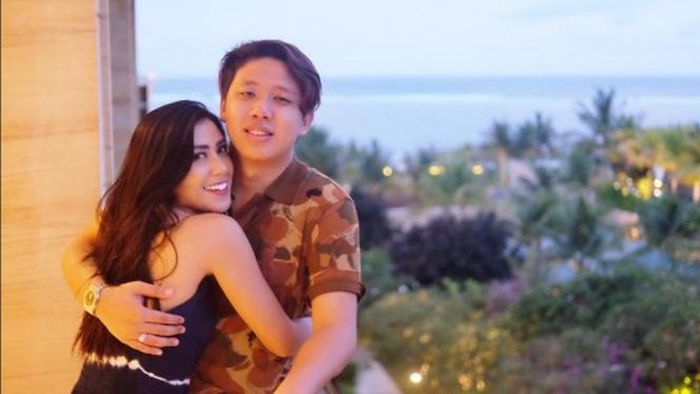 Rey Utami dan Pablo Benua