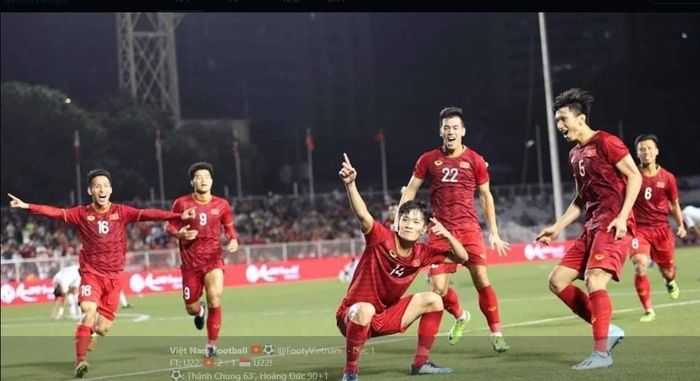 Pemain timnas U-22 Vietnam merayakan gol ke gawang Indonesia di fase grup SEA Games 2019.