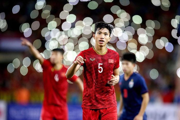 Bek Kiri timnas u-22 Vietnam Doan Van Hau.