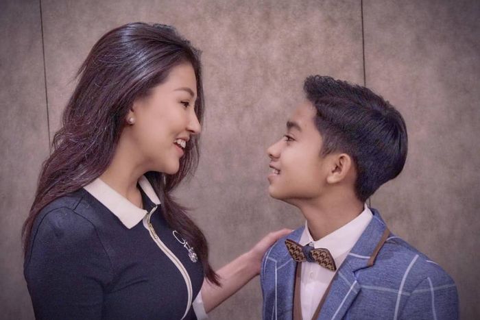 Hubungan Sarwendah dan Betrand Peto Disorot Tak Wajar, Ahli Tarot Terawang sang Anak Tiri Hengkang dari Rumah Ruben Onsu Lantaran Ini