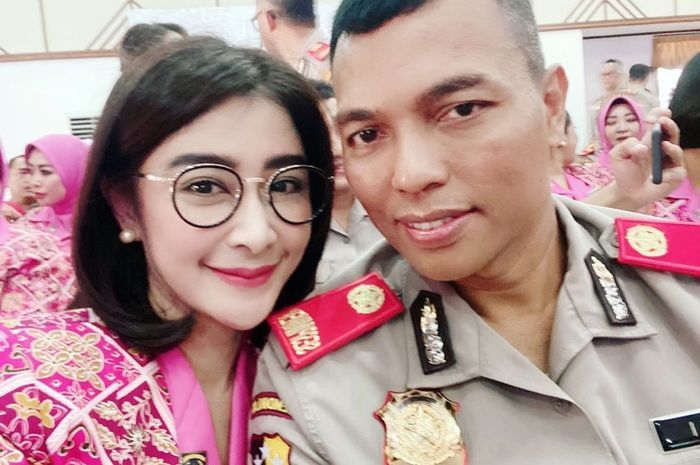 Hidup bahagia usai dinikahi seorang perwira polisi, rahasia kecantikan Uut Permatasari terbongkar mirip dengan neneknya karena hal ini