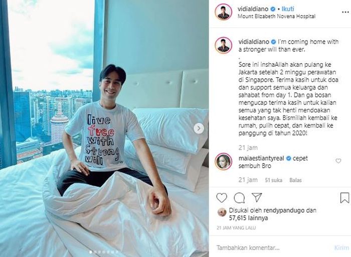 Vidi mengucapkan selamat hari ibu kepada mamanya pada saat akan pulang ke Jakarta.