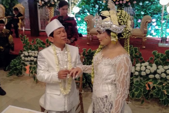Ginanjar dan Tiara Amalia resmi menikah di Griya Ageng Selasar, Depok, Jawa Barat, Minggu (29/12/2019).