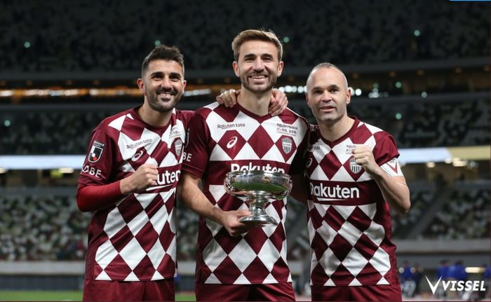 Andres Iniesta (kanan), membawa Vissel Kobe menjadi juara Piala Kaisar 2019, Rabu (1/1/2020).