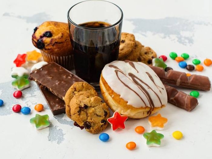 Makanan manis yang menyebakan kulit wajah berminyak hingga berjerawat