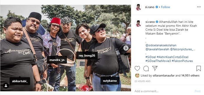 Postinga Rano Karno saat ziarah ke makam Benyamin Sueb