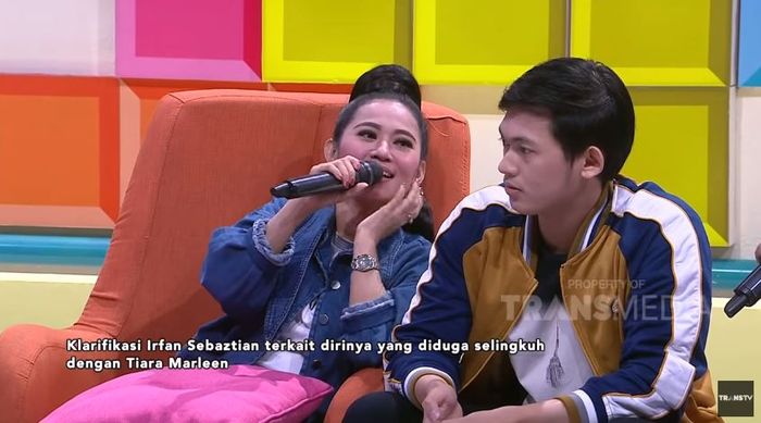 Irfan Sbaztian kepergok jalan bareng wanita lain ke kondangan, Irma Darmawangsa murka.