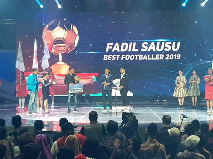 Suasana malam penghargaan  Indonesia Soccer Award 2019 di Indosiar, Jumat (10/1/2020). Fadil Sausu jadi pesepak bola terbaik 2019.