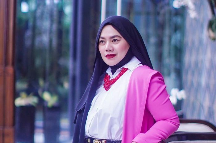 Sarita Abdul Mukti janda kaya raya mantan suami Faisal Haris