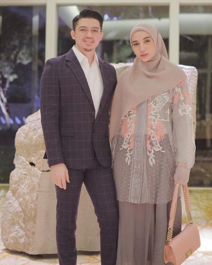 Irwansyah dan Zaskia Sungkar