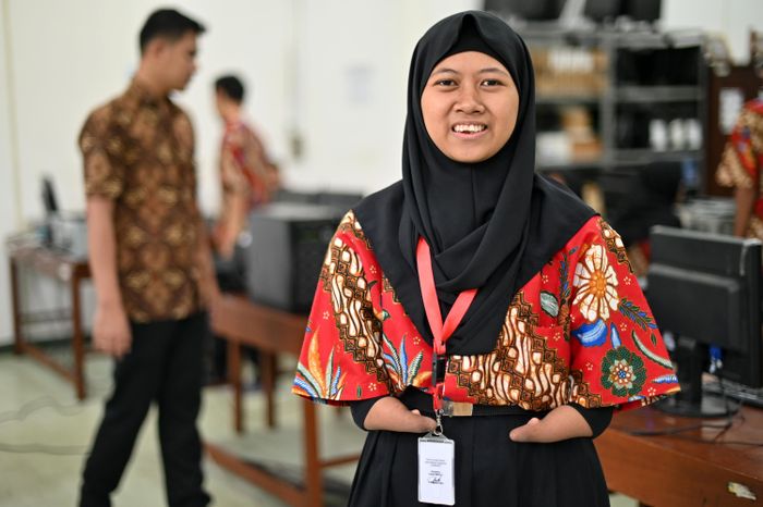 Yulianti, 23 tahun, siswa asal Bogor yang Organ tubuhnya mengalami pengurangan ekstrimitas bagian atas (upper limb reduction).