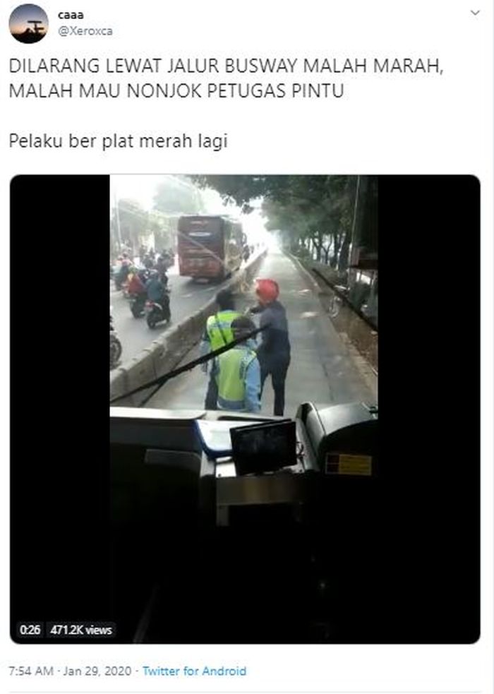 Postinga akun Twitter @Xeroxca