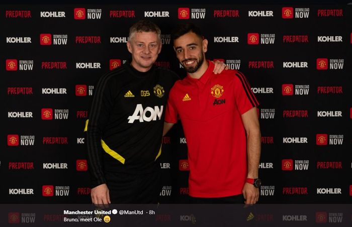 Bruno Fernandes (kanan) bersama pelatih Manchester United, Ole Gunnar Solskjaer.