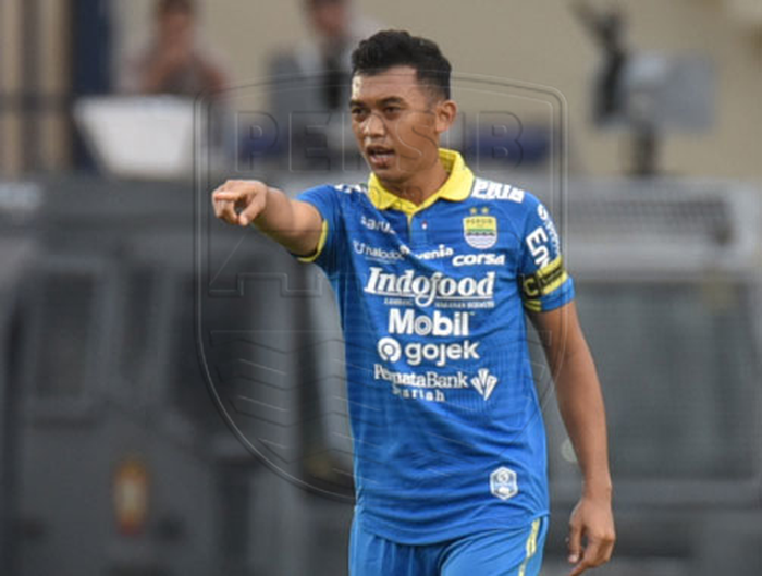 Abdul Aziz Lutfi Akbar ketika ditunjuk menjadi kapten Persib Bandung.