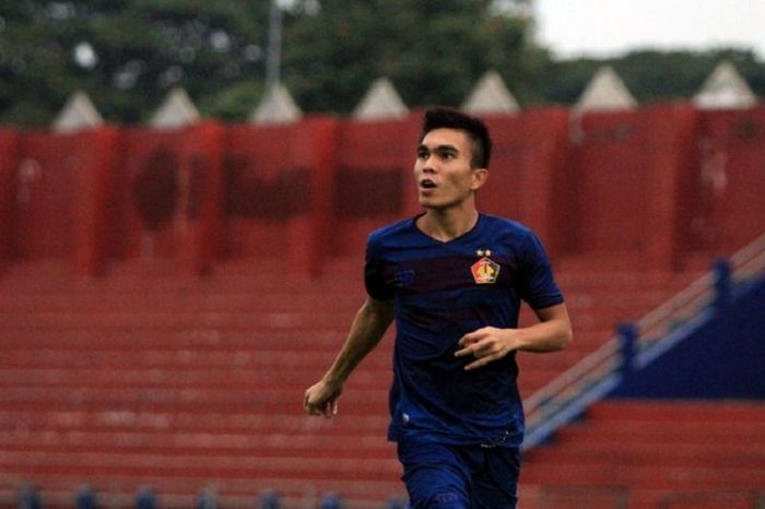 Paulo Sitanggang resmi berseragam Persik Kediri.