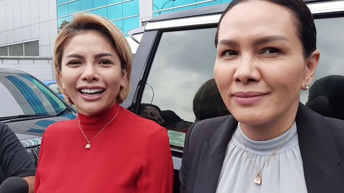 Nikita Mirzani dan Fitri Salhutertu saat ditemui Grid.ID di kawasan Tendean, Jakarta Selatan, Rabu (5/2/2020)