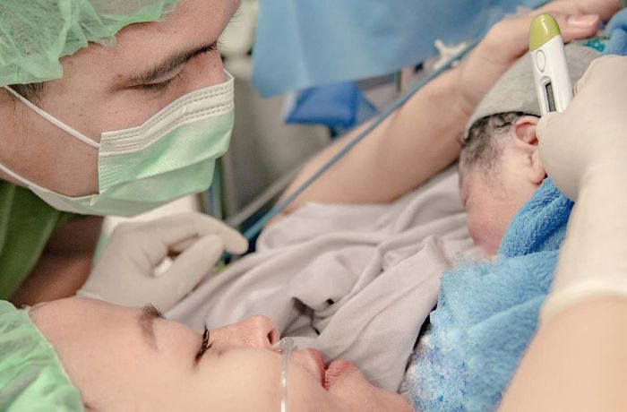 Tantri Kotak Melahirkan Anak Laki-laki