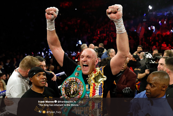 Petinju kelas berat, Tyson Fury, saat merayakan kemenangannya melawan Deontay Wilder dalam laga ulang di MGM Grand Arena, Las Vegas, Nevada, AS, Minggu (23/2/2020). 